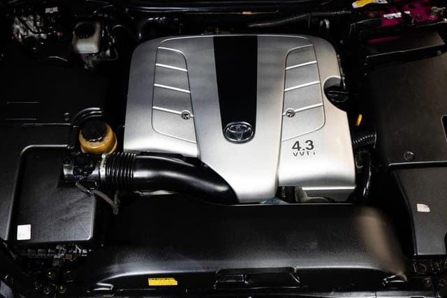 2003 Toyota Celsior JDM car for sale — photo 11 of 14