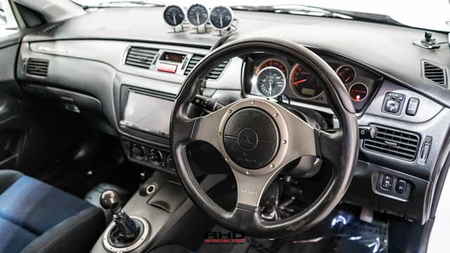 2001 Mitsubishi Lancer Evolution JDM car for sale — photo 12 of 25