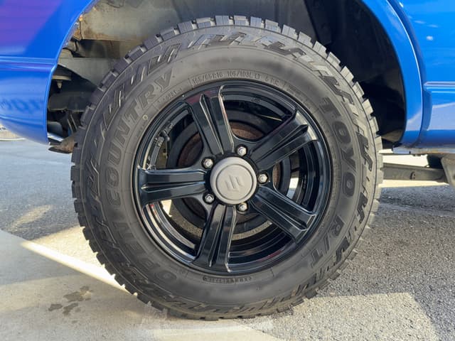 2005 Suzuki Jimny JDM car for sale — photo 12 of 25