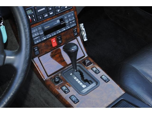 1991 Mercedes-Benz SL-Class JDM car for sale — photo 15 of 25