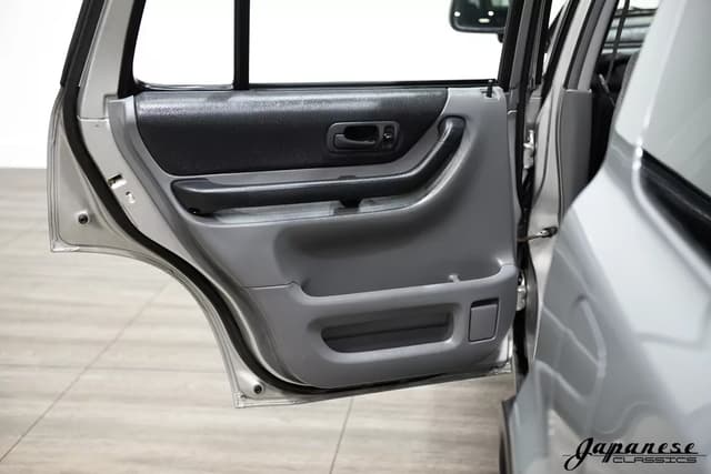 1997 Honda CR-V JDM car for sale — photo 19 of 25