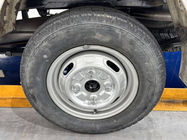 1996 Mitsubishi Minicab JDM car for sale — photo 24 of 25
