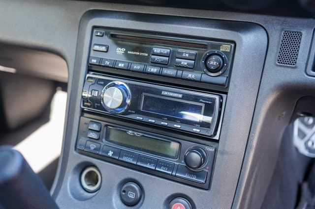 2001 Nissan Silvia JDM car for sale — photo 13 of 25
