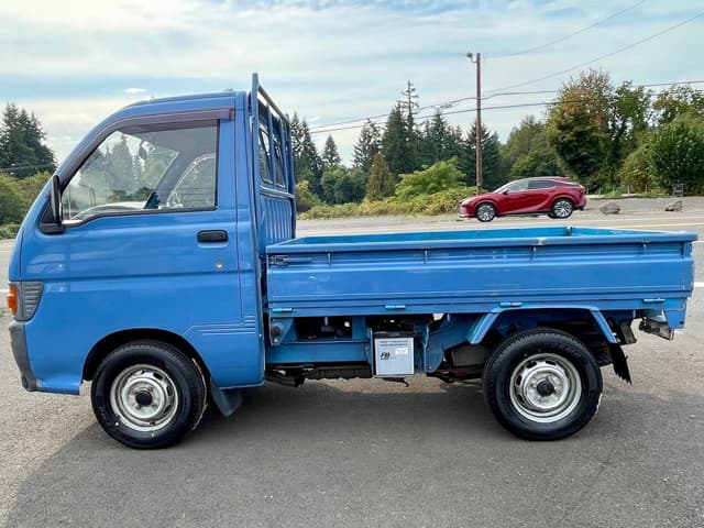 1995 Daihatsu Hijet JDM car for sale — photo 8 of 25