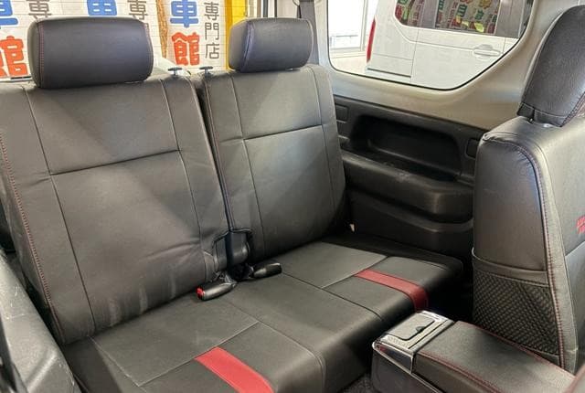 2009 Suzuki Jimny JDM car for sale — photo 23 of 25