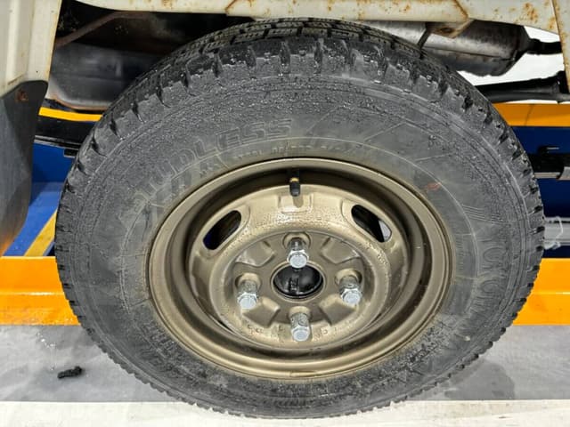 1992 Mitsubishi Minicab JDM car for sale — photo 15 of 23