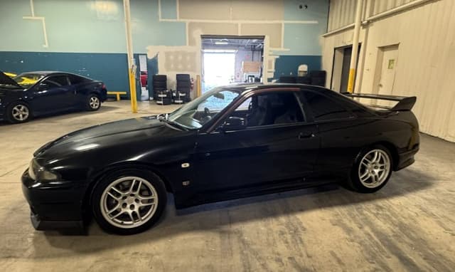 1995 Nissan Skyline JDM car for sale — photo 24 of 25