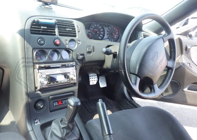 1995 Nissan Skyline JDM car for sale — photo 7 of 20