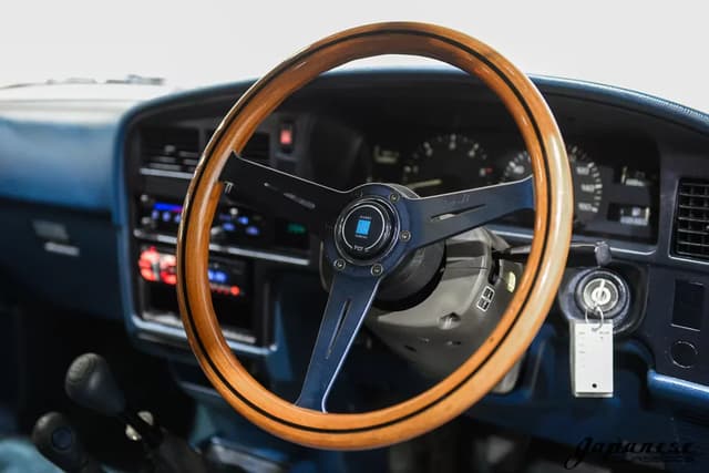 1994 Toyota Hilux JDM car for sale — photo 10 of 25