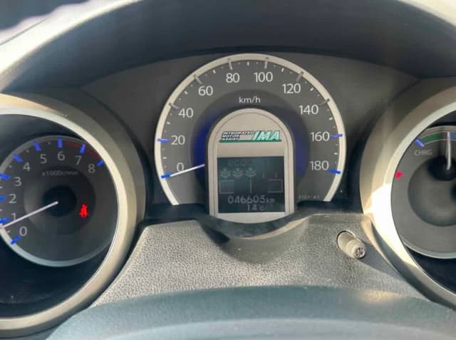 2010 Honda Fit JDM car for sale — photo 9 of 10