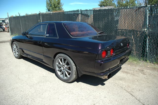 Nissan Skyline JDM car for sale — photo 4 of 11