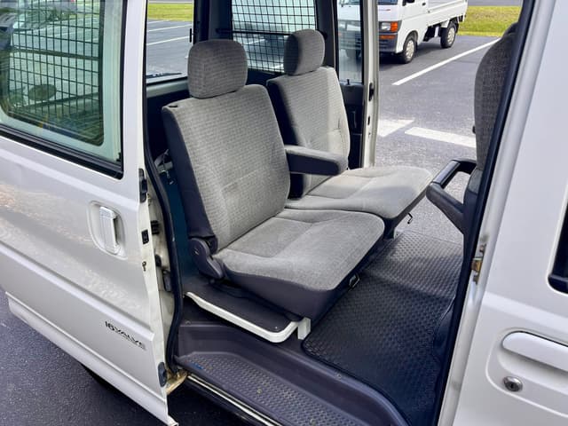 1996 Mitsubishi Bravo Minivan JDM car for sale — photo 18 of 22