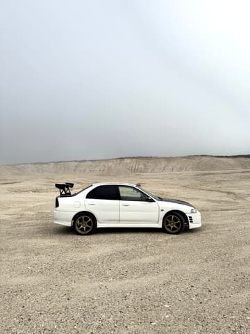 1996 Mitsubishi Lancer Evolution JDM car for sale — photo 6 of 25