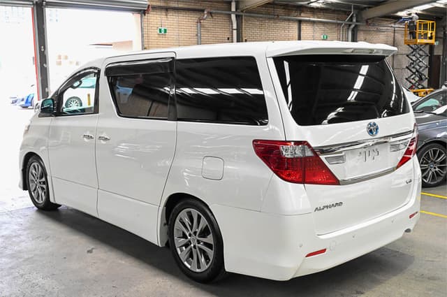 2011 Toyota Alphard JDM car for sale — photo 7 of 25