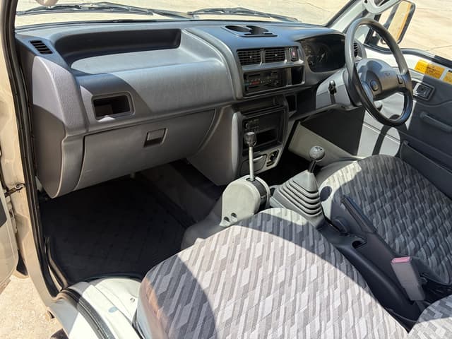 2001 Daihatsu Hijet JDM car for sale — photo 15 of 19