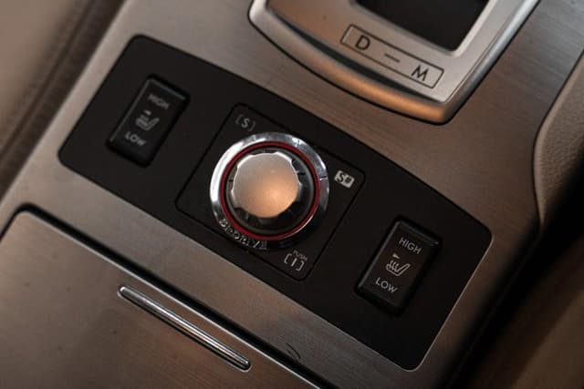 2009 Subaru Legacy JDM car for sale — photo 11 of 16