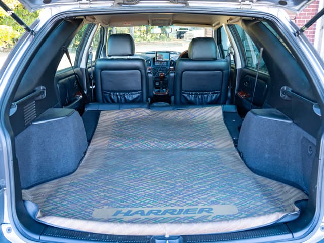 2001 Toyota Harrier JDM car for sale — photo 16 of 18