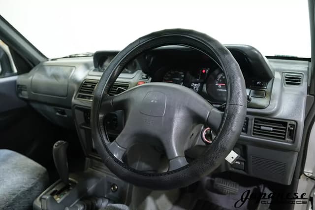 1997 Mitsubishi Pajero JDM car for sale — photo 14 of 25