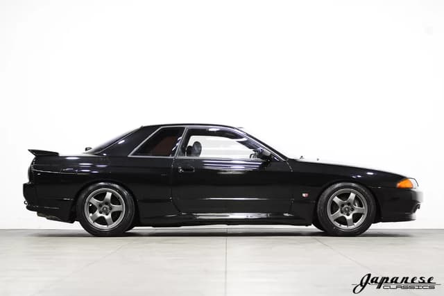 1991 Nissan Skyline JDM car for sale — photo 5 of 25