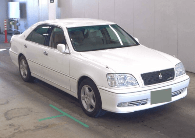 2001 Toyota Crown JDM car for sale — photo 3 of 8
