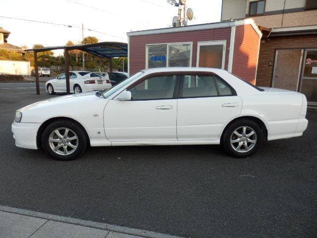 2000 Nissan Skyline JDM car for sale — photo 8 of 20