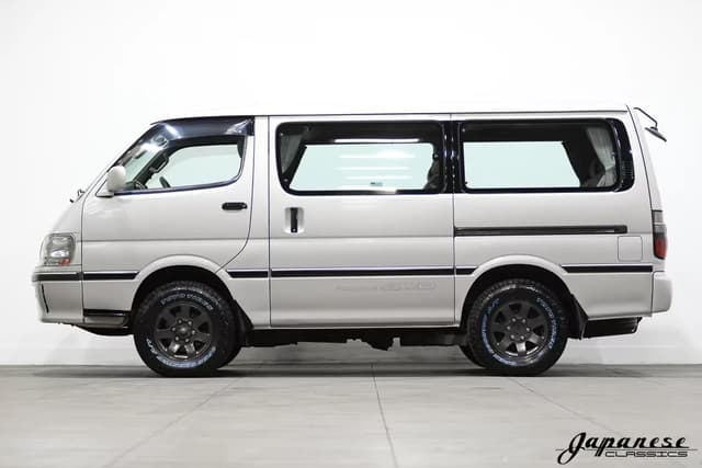 1997 Toyota HiAce JDM car for sale — photo 4 of 25