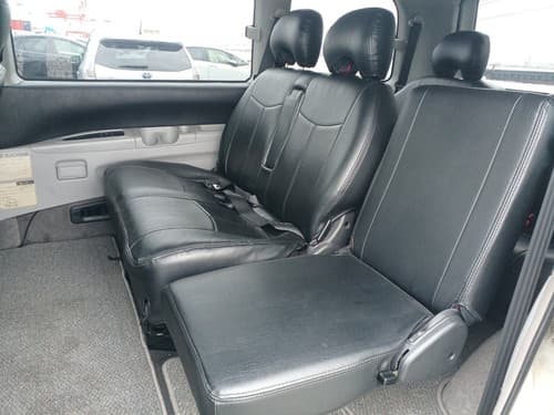 1998 Mitsubishi Delica JDM car for sale — photo 8 of 15