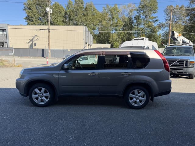 2009 Nissan X Trail JDM car for sale — photo 4 of 18