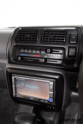 1998 Suzuki Jimny JDM car for sale — photo 11 of 25