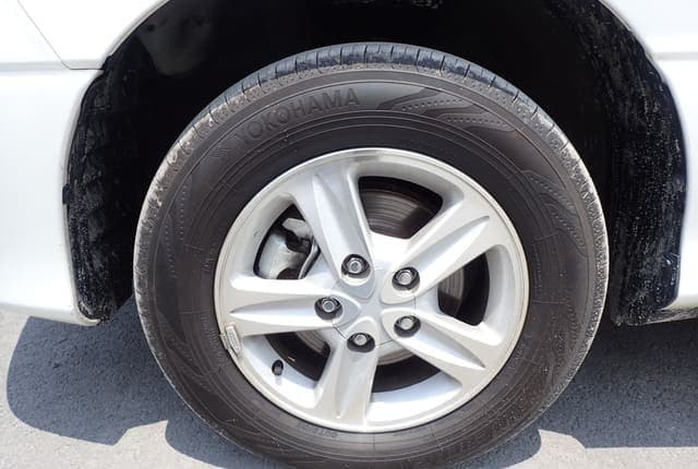 2001 Toyota Estima JDM car for sale — photo 9 of 25