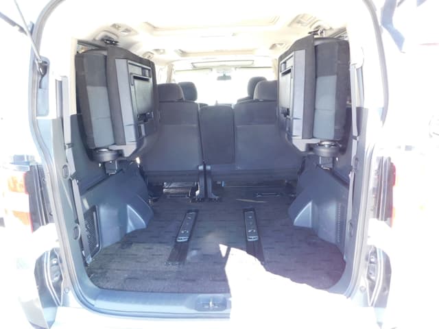 2007 Mitsubishi Delica JDM car for sale — photo 6 of 8