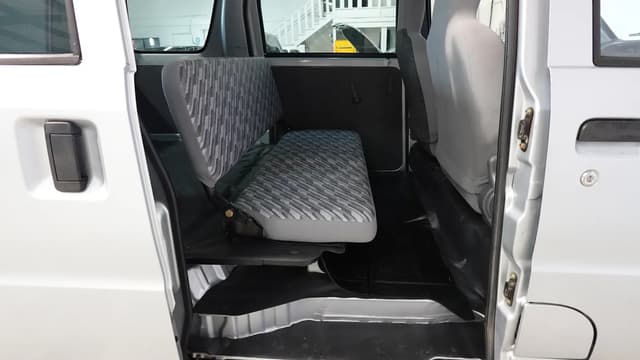 2001 Daihatsu Hijet JDM car for sale — photo 11 of 13