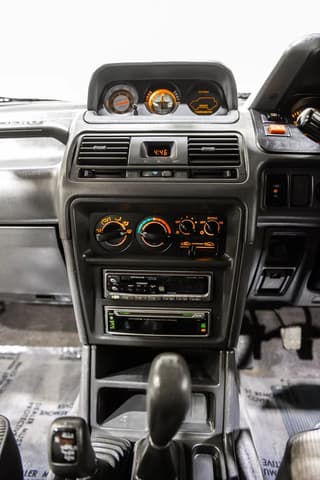 1992 Mitsubishi Pajero JDM car for sale — photo 10 of 25