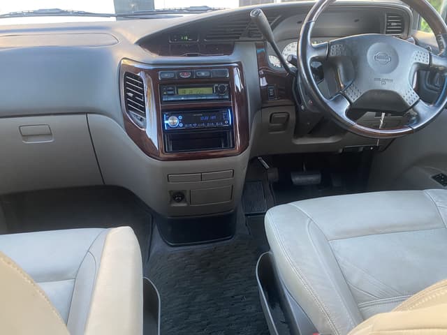 2000 Nissan Elgrand JDM car for sale — photo 10 of 10