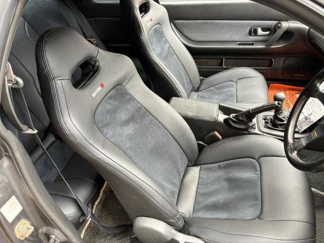 1992 Nissan Skyline JDM car for sale — photo 12 of 20