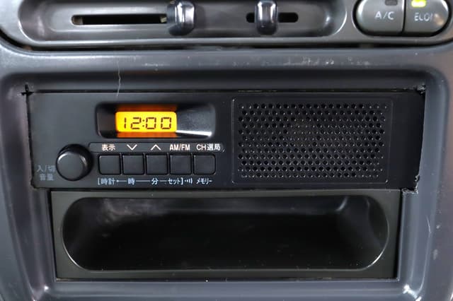 1998 Daihatsu Hijet JDM car for sale — photo 16 of 25