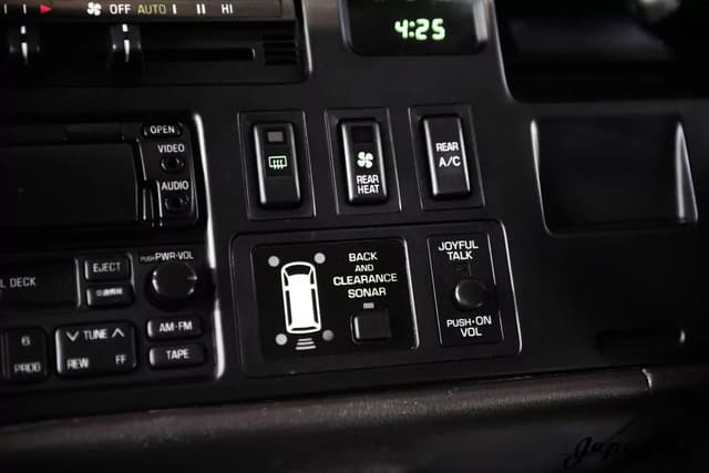 1994 Toyota HiAce JDM car for sale — photo 13 of 25