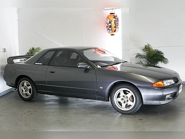 1993 Nissan Skyline JDM car for sale — photo 3 of 25