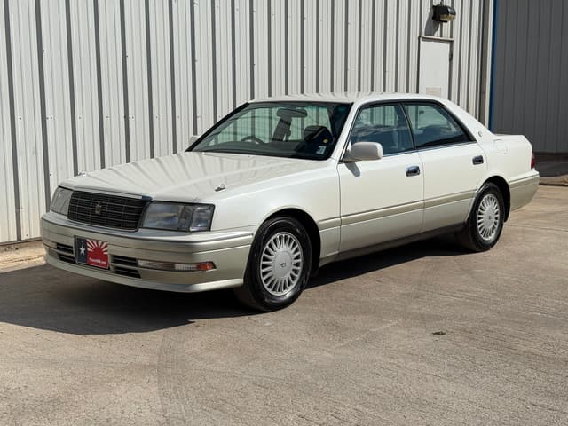 1996 Toyota Crown JDM car for sale — photo 6 of 20
