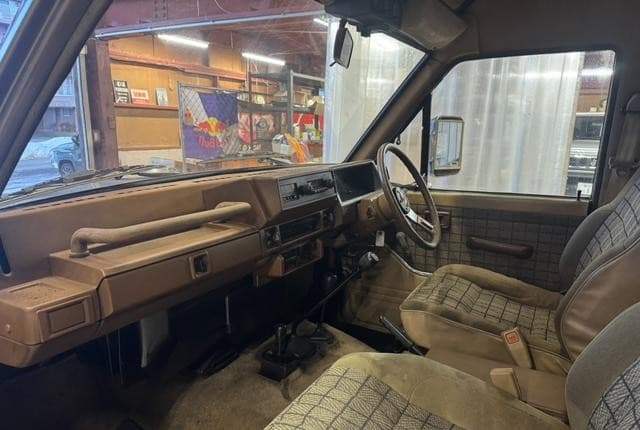 1986 Nissan Safari JDM car for sale — photo 10 of 25