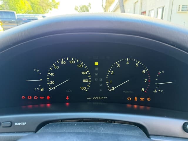 1996 Toyota Celsior JDM car for sale — photo 9 of 10