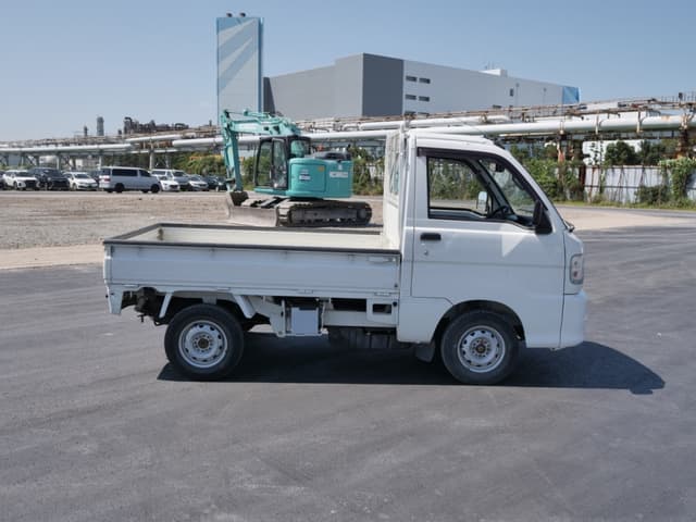 2001 Daihatsu Hijet JDM car for sale — photo 4 of 25