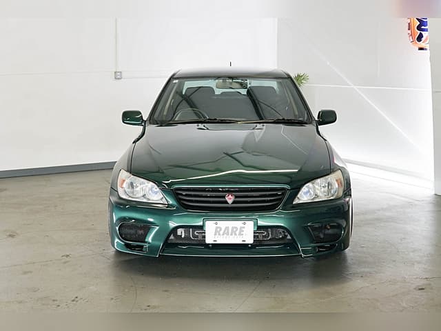 1999 Toyota Altezza JDM car for sale — photo 2 of 25