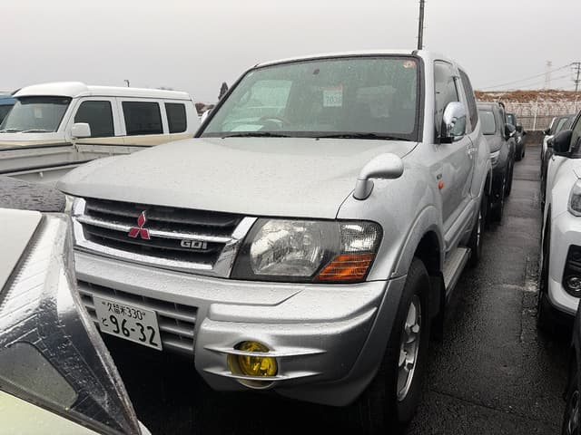 2000 Mitsubishi Pajero JDM car for sale — photo 7 of 16