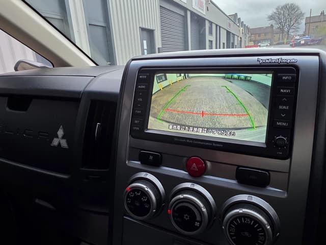 2009 Mitsubishi Delica JDM car for sale — photo 12 of 24