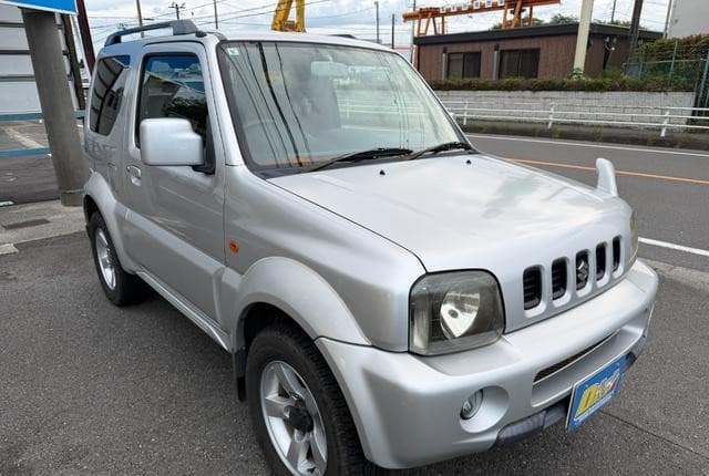 2007 Suzuki Jimny JDM car for sale — photo 3 of 25