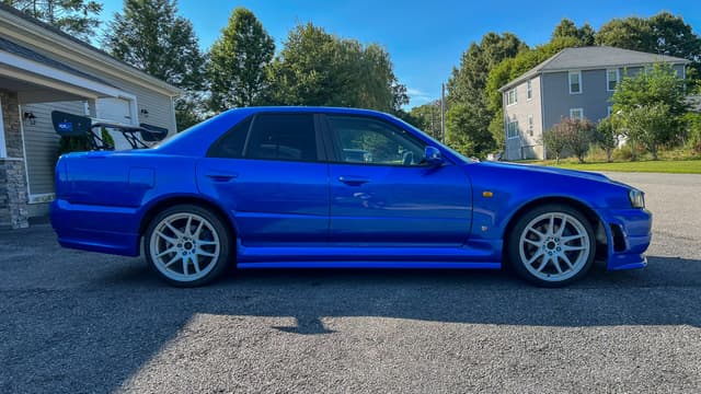 1998 Nissan Skyline JDM car for sale — photo 7 of 10