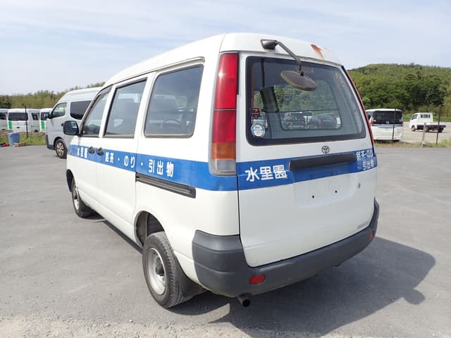 1998 Toyota Townace JDM car for sale — photo 3 of 10