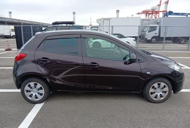 2008 Mazda Demio JDM car for sale — photo 6 of 25