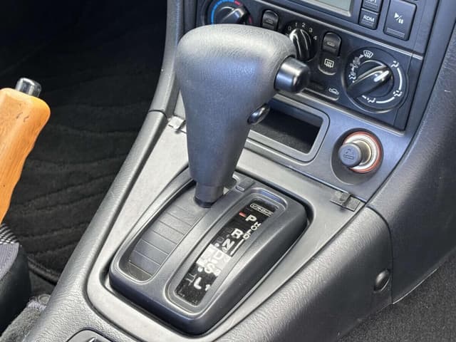 2000 Mazda Roadster (Eunos Roadster / MX-5) JDM car for sale — photo 21 of 25